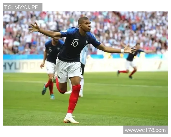 姆巴佩的家乡与成长历程揭秘 揭示法国足球天才的崛起之路